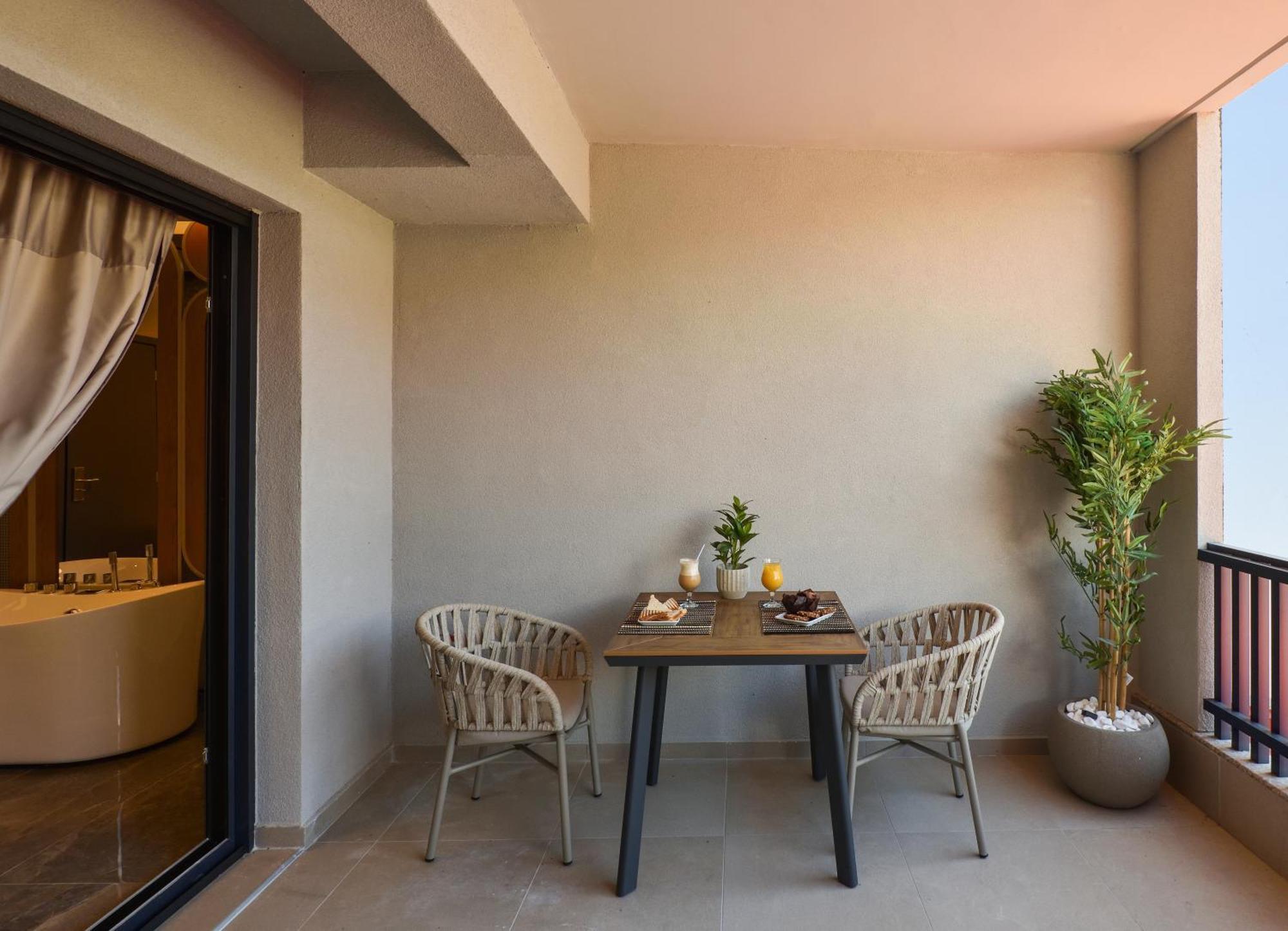 Corylus Luxury Rooms & Suites Leptokarya  Bagian luar foto